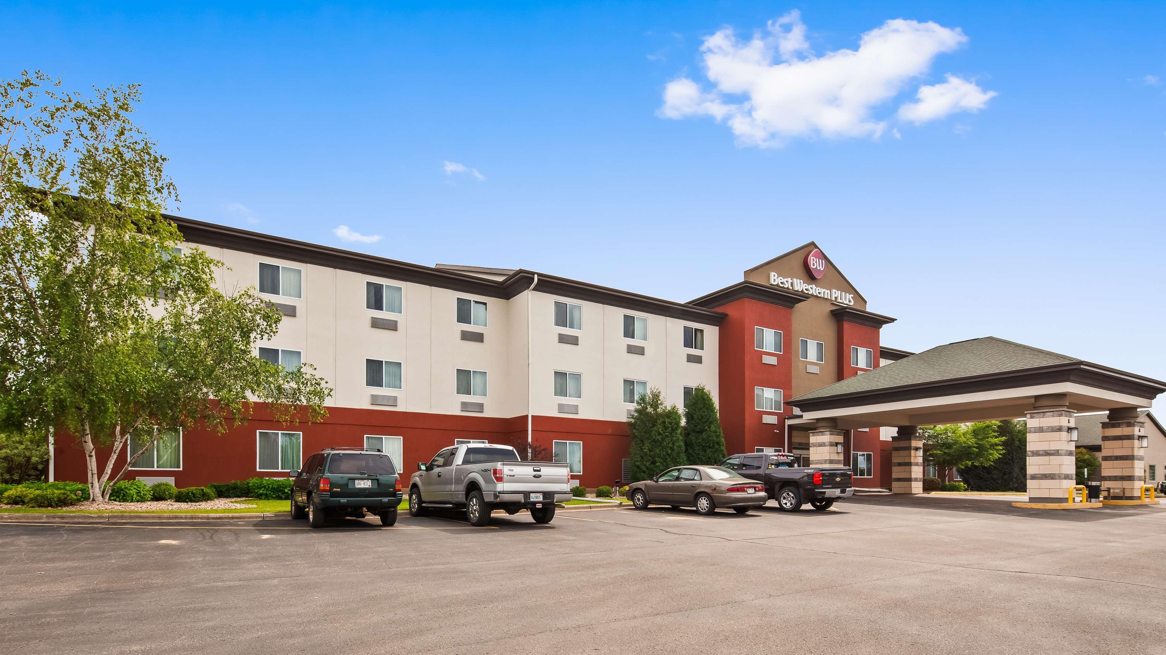 Best Western Plus Sparta Trail Lodge Dış mekan fotoğraf