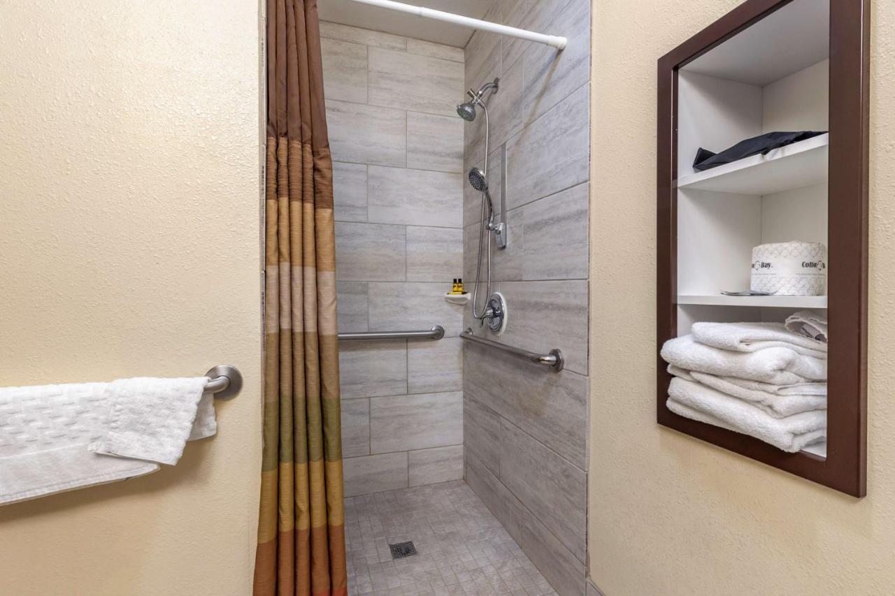 Best Western Plus Sparta Trail Lodge Dış mekan fotoğraf
